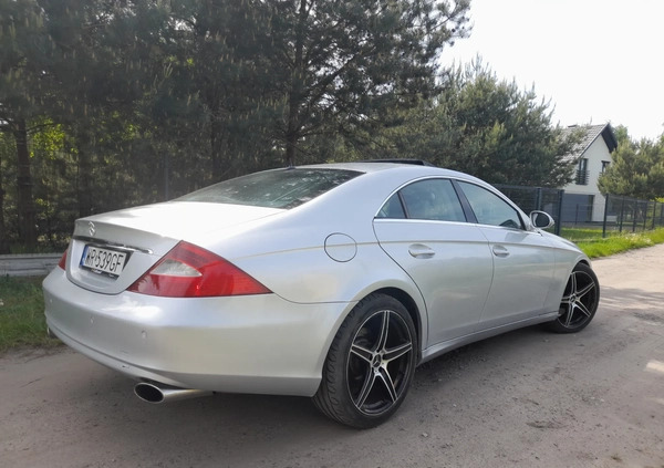 Mercedes-Benz CLS cena 39000 przebieg: 240000, rok produkcji 2004 z Radom małe 67